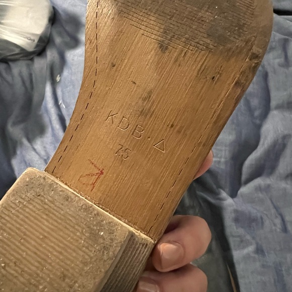 Kelsi Dagger - Picture 5 of 6